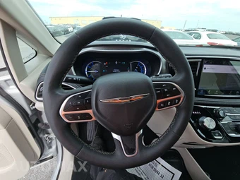 2024 Chrysler Pacifica Hybrid Select 121.6" WB - miniatura 16