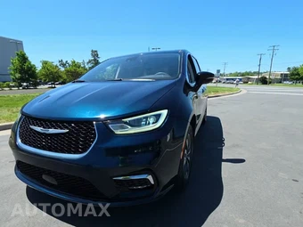 2024 Chrysler Pacifica Hybrid Select 121.6" WB