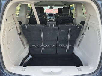 2024 Chrysler Pacifica Hybrid Select 121.6" WB - miniatura 17