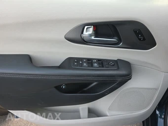 2024 Chrysler Pacifica Hybrid Select 121.6" WB - miniatura 9