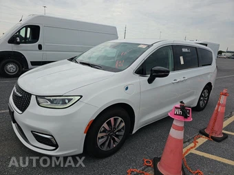 2024 Chrysler Pacifica Hybrid Select 121.6" WB