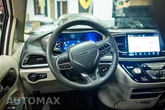 2024 Chrysler Pacifica Hybrid Select 121.6" WB - miniatura 15