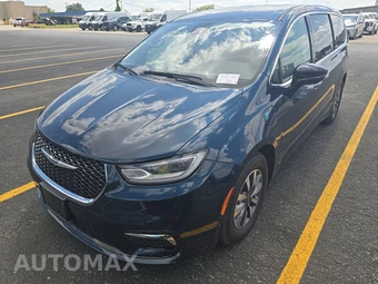 2024 Chrysler Pacifica Hybrid Select 121.6" WB