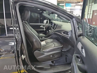2024 Chrysler Pacifica Hybrid Select Premium S Appearance 121.6" WB - miniatura 8