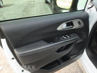2024 Chrysler Pacifica Hybrid Select Premium S Appearance 121.6" WB - miniatura 9
