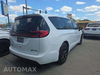 2024 Chrysler Pacifica Hybrid Select S Appearance 121.6" WB - miniatura 3