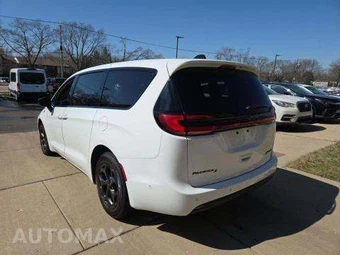 2024 Chrysler Pacifica Hybrid Select S Appearance 121.6" WB - miniatura 2