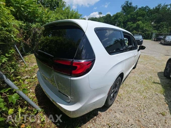 2024 Chrysler Pacifica Hybrid Select S Appearance 121.6" WB - miniatura 3