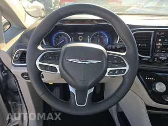 2024 Chrysler Pacifica Limited 121.6" WB - miniatura 10