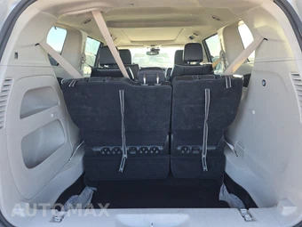 2024 Chrysler Pacifica Limited 121.6" WB - miniatura 17