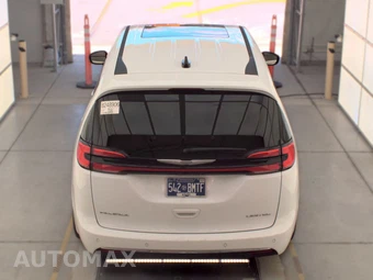 2024 Chrysler Pacifica Limited 121.6" WB - miniatura 5