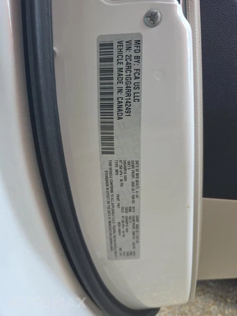 2024 Chrysler Pacifica Limited 121.6" WB - miniatura 15