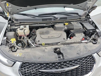 2024 Chrysler Pacifica Limited 121.6" WB - miniatura 16