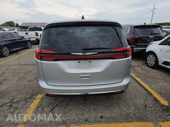2024 Chrysler Pacifica Limited 121.6" WB - miniatura 5