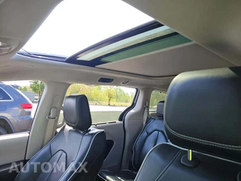 2024 Chrysler Pacifica Limited 121.6" WB - miniatura 11