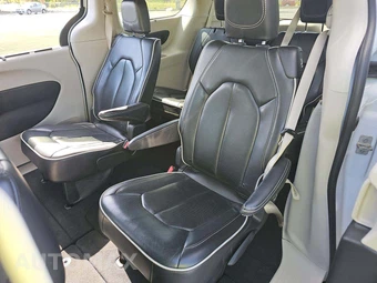 2024 Chrysler Pacifica Limited 121.6" WB - miniatura 13