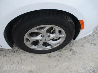 2024 Chrysler Pacifica Limited 121.6" WB - miniatura 3