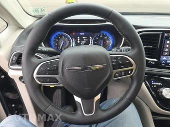 2024 Chrysler Pacifica Limited 121.6" WB - miniatura 10