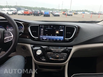 2024 Chrysler Pacifica Limited 121.6" WB - miniatura 11