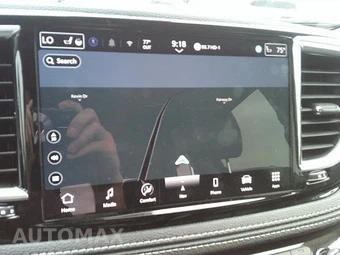2024 Chrysler Pacifica Limited 121.6" WB - miniatura 11