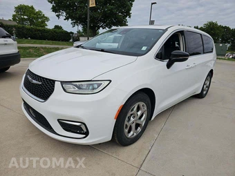 2024 Chrysler Pacifica Limited 121.6" WB