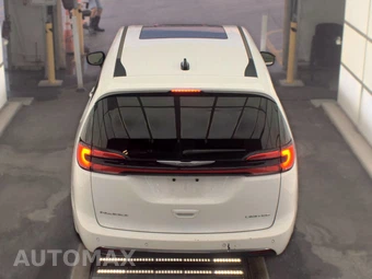 2024 Chrysler Pacifica Limited 121.6" WB - miniatura 5