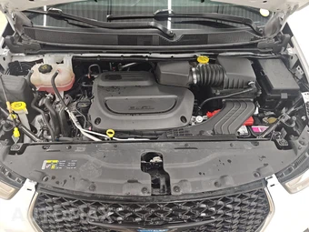 2024 Chrysler Pacifica Limited 121.6" WB - miniatura 16
