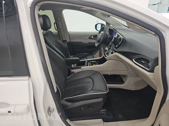 2024 Chrysler Pacifica Limited 121.6" WB - miniatura 8