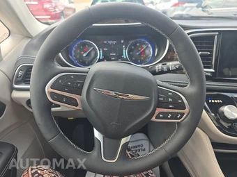 2024 Chrysler Pacifica Limited 121.6" WB – miniatura 10