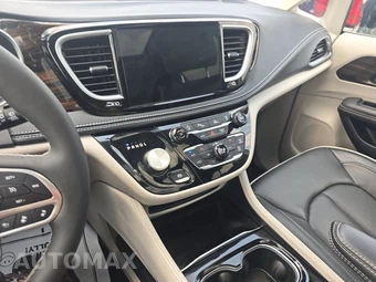 2024 Chrysler Pacifica Limited 121.6" WB – miniatura 11