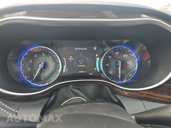 2024 Chrysler Pacifica Limited 121.6" WB – miniatura 12