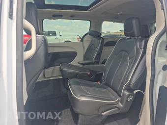2024 Chrysler Pacifica Limited 121.6" WB – miniatura 13