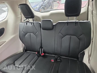2024 Chrysler Pacifica Limited 121.6" WB - miniatura 11