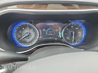 2024 Chrysler Pacifica Limited 121.6" WB - miniatura 9