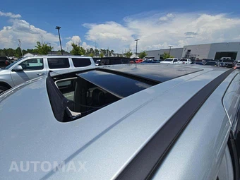 2024 Chrysler Pacifica Limited 121.6" WB – miniatura 12