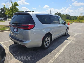 2024 Chrysler Pacifica Limited 121.6" WB – miniatura 3