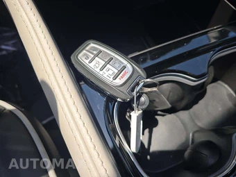 2024 Chrysler Pacifica Limited 121.6" WB – miniatura 8