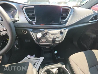2024 Chrysler Pacifica Touring 121.6" WB - miniatura 17
