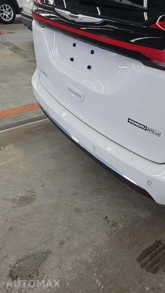 2024 Chrysler Pacifica Touring 121.6" WB - miniatura 22