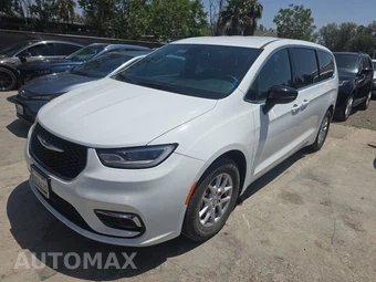 2024 Chrysler Pacifica Touring 121.6" WB