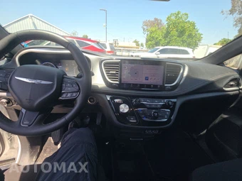 2024 Chrysler Pacifica Touring 121.6" WB - miniatura 11
