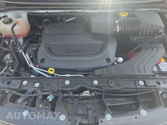 2024 Chrysler Pacifica Touring 121.6" WB - miniatura 16