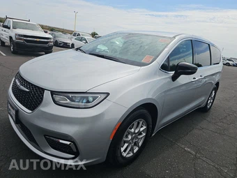 2024 Chrysler Pacifica Touring 121.6" WB