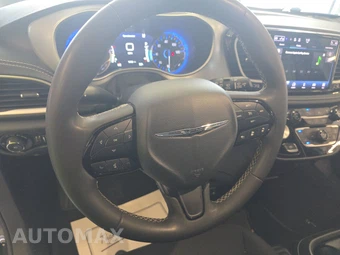 2024 Chrysler Pacifica Touring 121.6" WB – miniatura 10