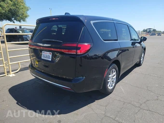 2024 Chrysler Pacifica Touring 121.6" WB – miniatura 4