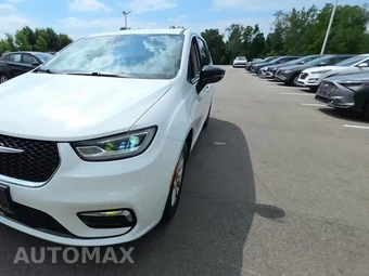 2024 Chrysler Pacifica Touring L 121.6" WB