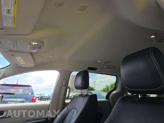 2024 Chrysler Pacifica Touring L 121.6" WB - miniatura 8