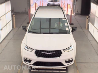 2024 Chrysler Pacifica Touring L 121.6" WB - miniatura 2