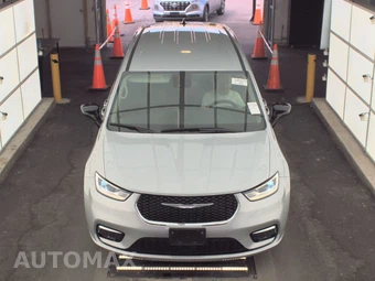 2024 Chrysler Pacifica Touring L 121.6" WB - miniatura 2