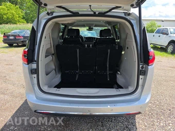 2024 Chrysler Pacifica Touring L 121.6" WB - miniatura 12